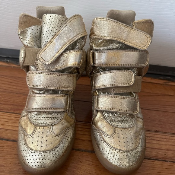 Gold High-Top Wedge Sneakers - Picture 2 of 4